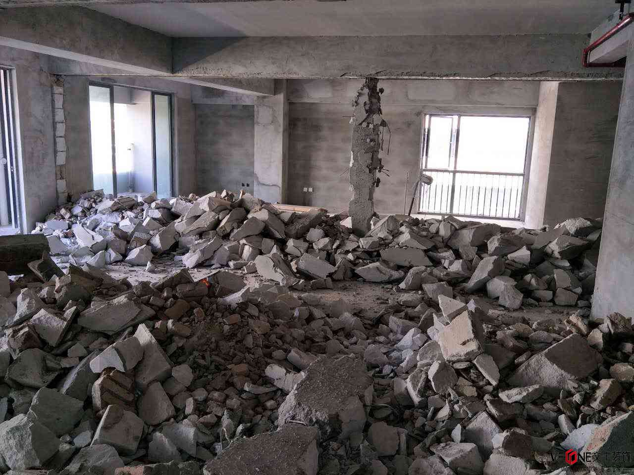 【寶安裝修公司】什么是裝修垃圾清運(yùn)費(fèi)?裝修垃圾清運(yùn)費(fèi)標(biāo)準(zhǔn)