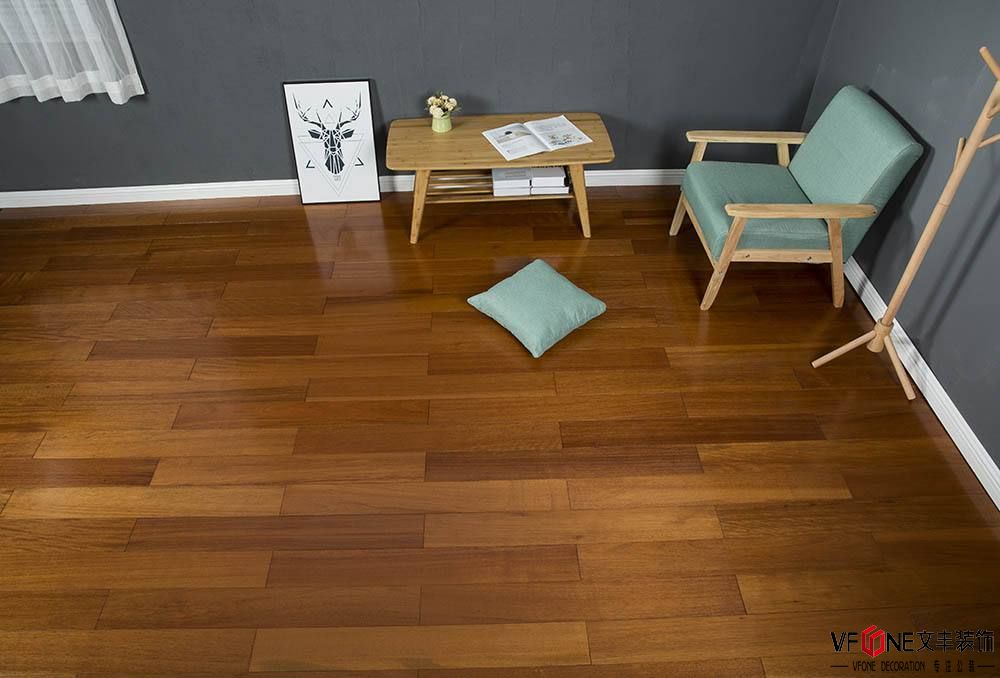 <strong>深圳裝修公司教你木地板如何清潔保養(yǎng) ？木地板泡水翹起來如何修復(fù) ？</strong>