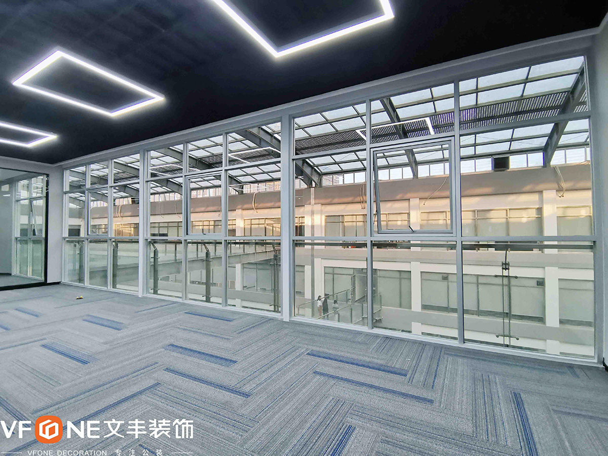 深圳裝修公司的辦公室裝修設計施工流程UPVC排水管安裝施工